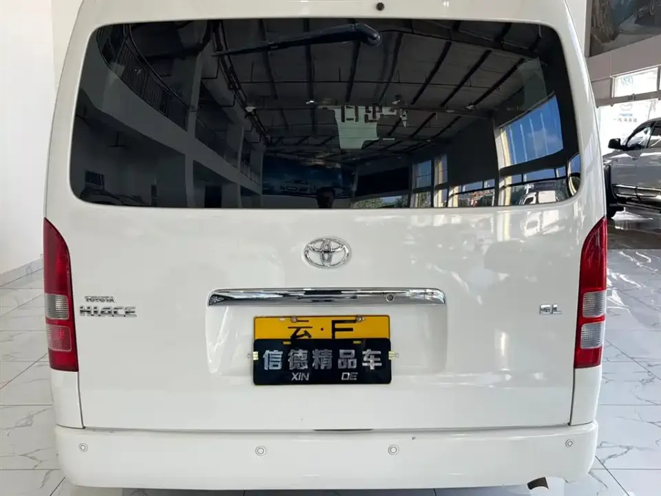 Toyota Hiace