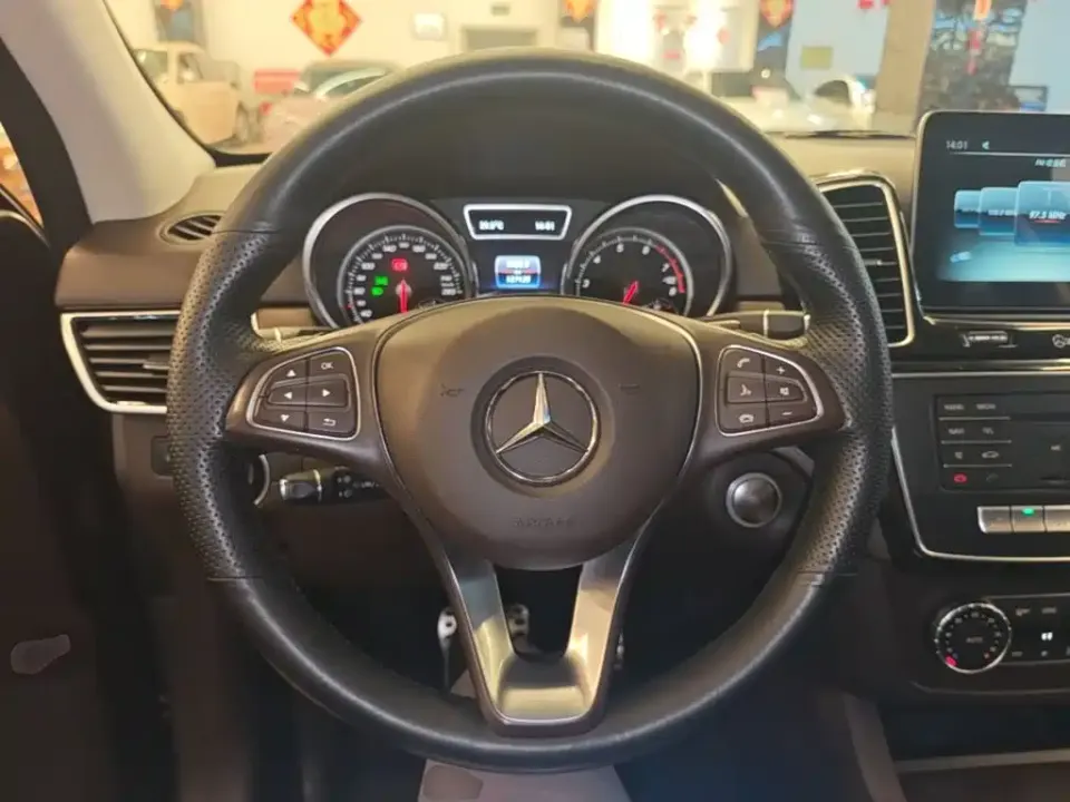 Mercedes-Benz GLE (Import)
