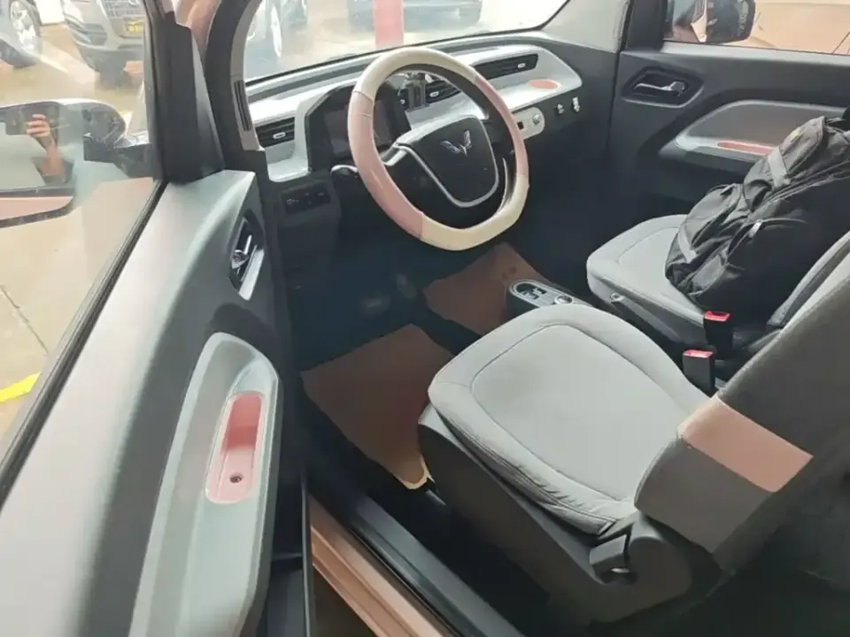 Wuling MINIEV
