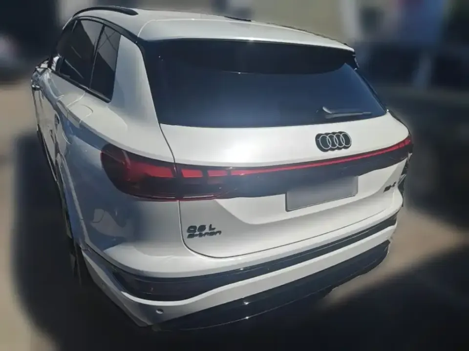 Audi Q6L e-tron