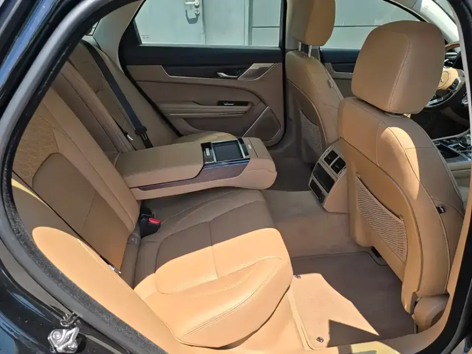 Jaguar XFL