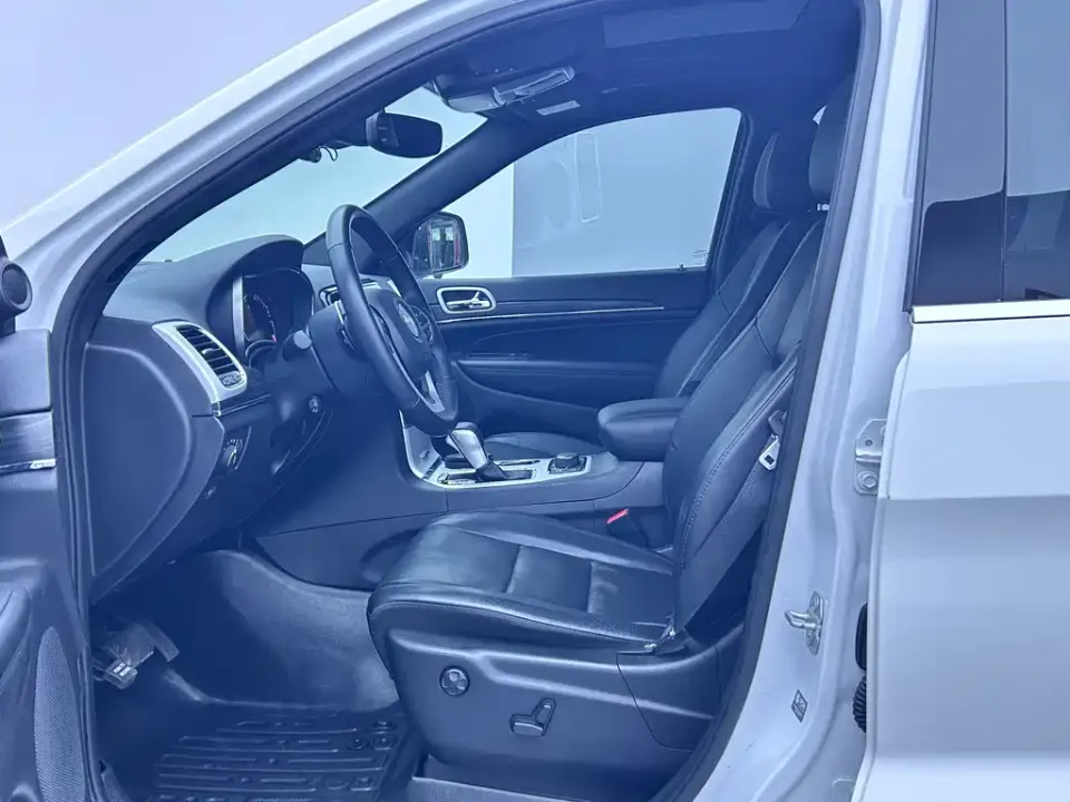 Jeep Grand Cherokee (Import)