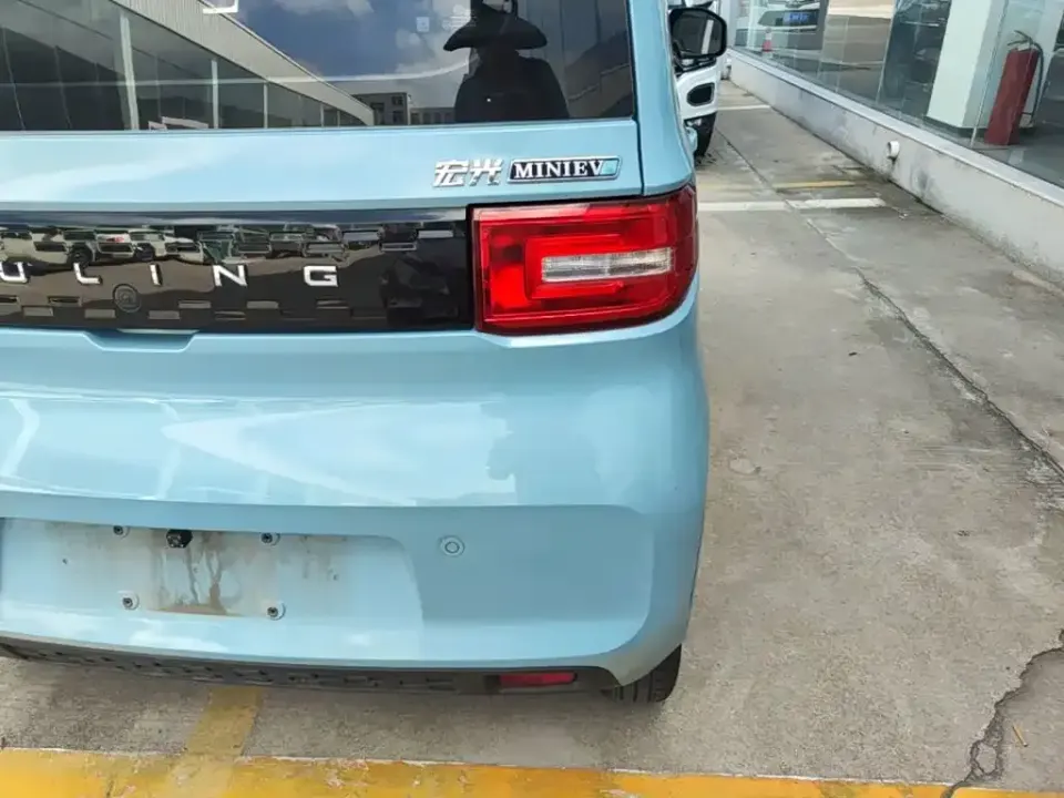 Wuling MINIEV