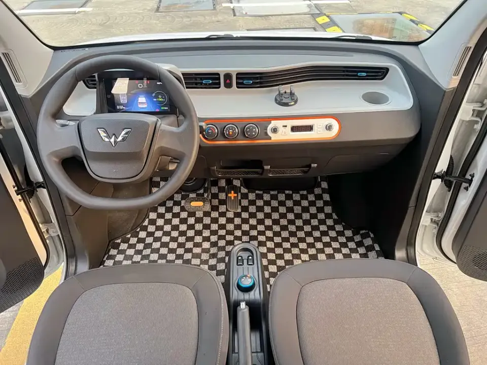 Wuling MINIEV
