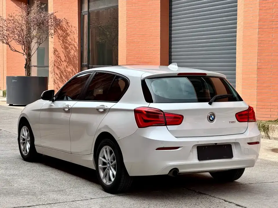 BMW 1 Series (Import)