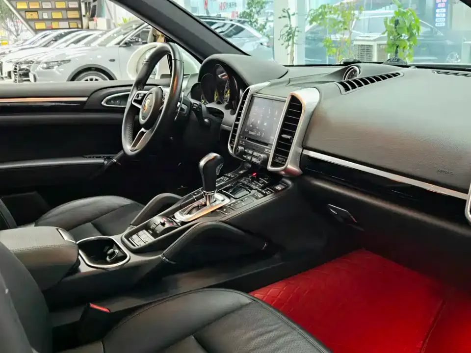 Porsche Cayenne Hybrid