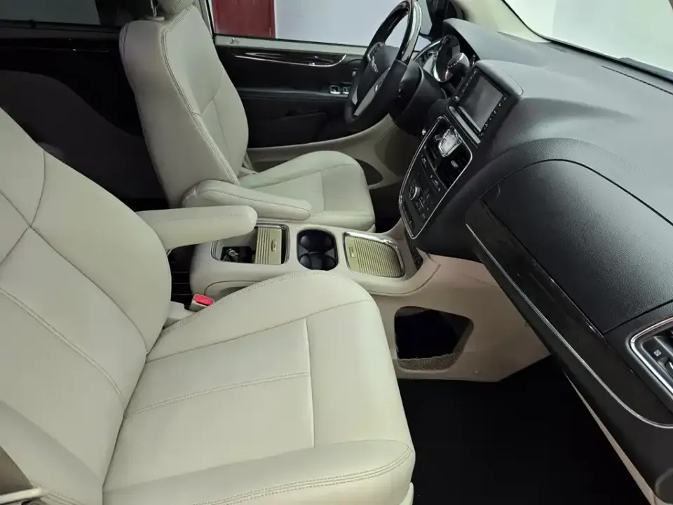 Chrysler Grand Voyager (Import)