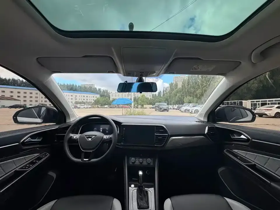 Jetta VS7