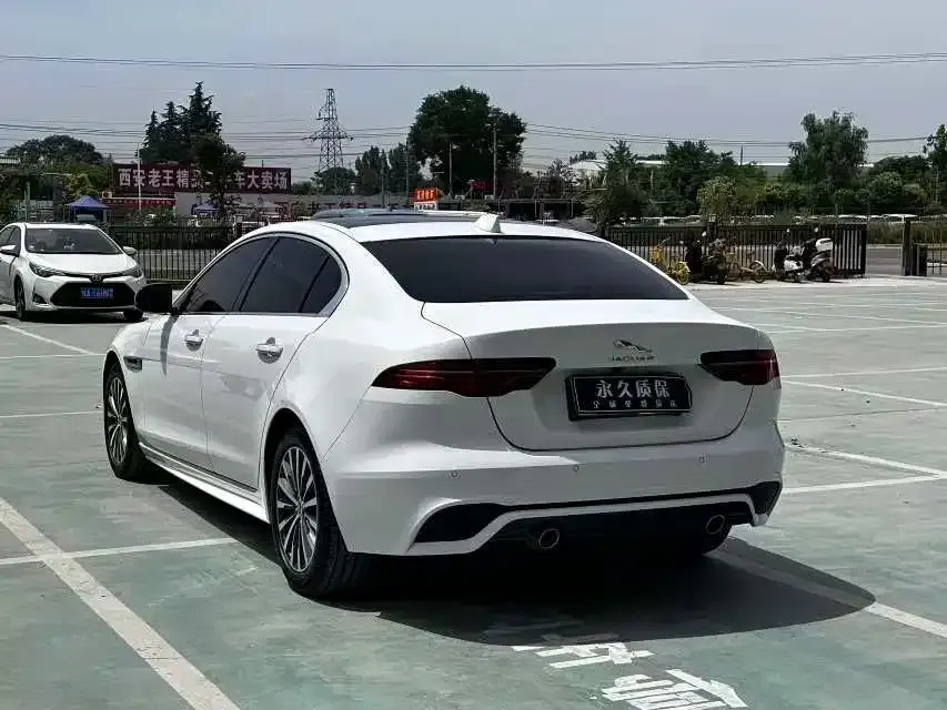 Jaguar XEL