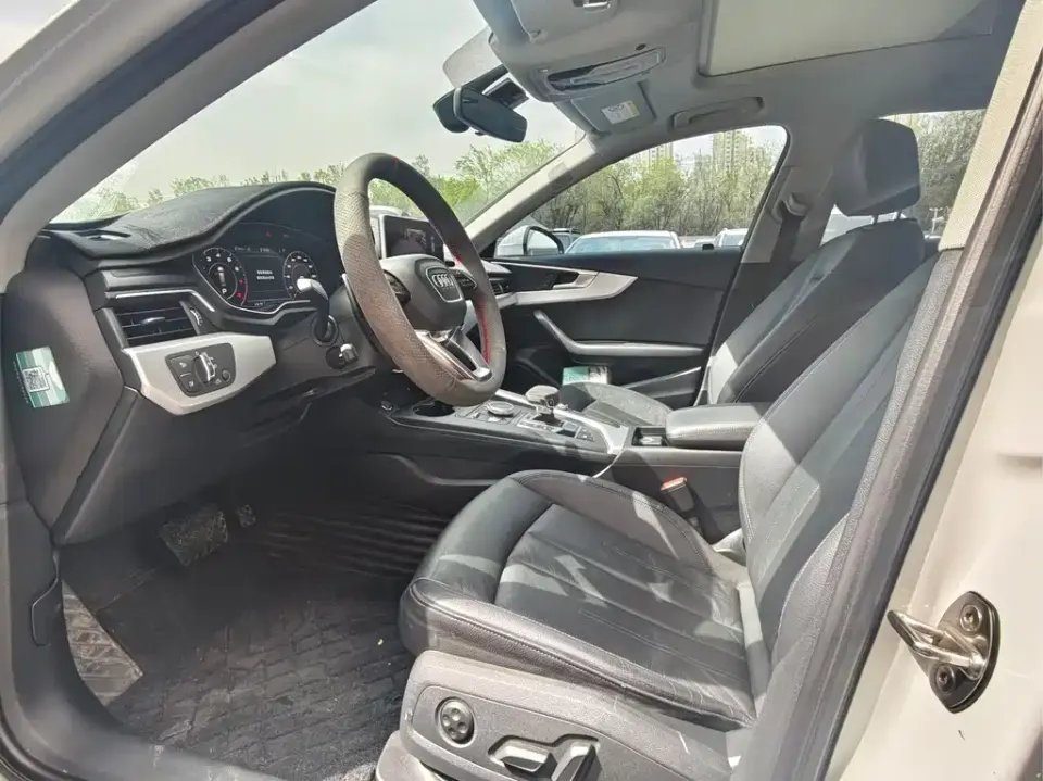 Audi A4 (Import)