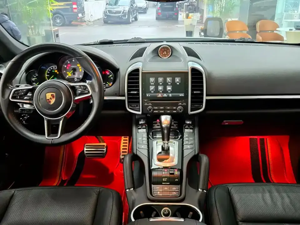 Porsche Cayenne Hybrid