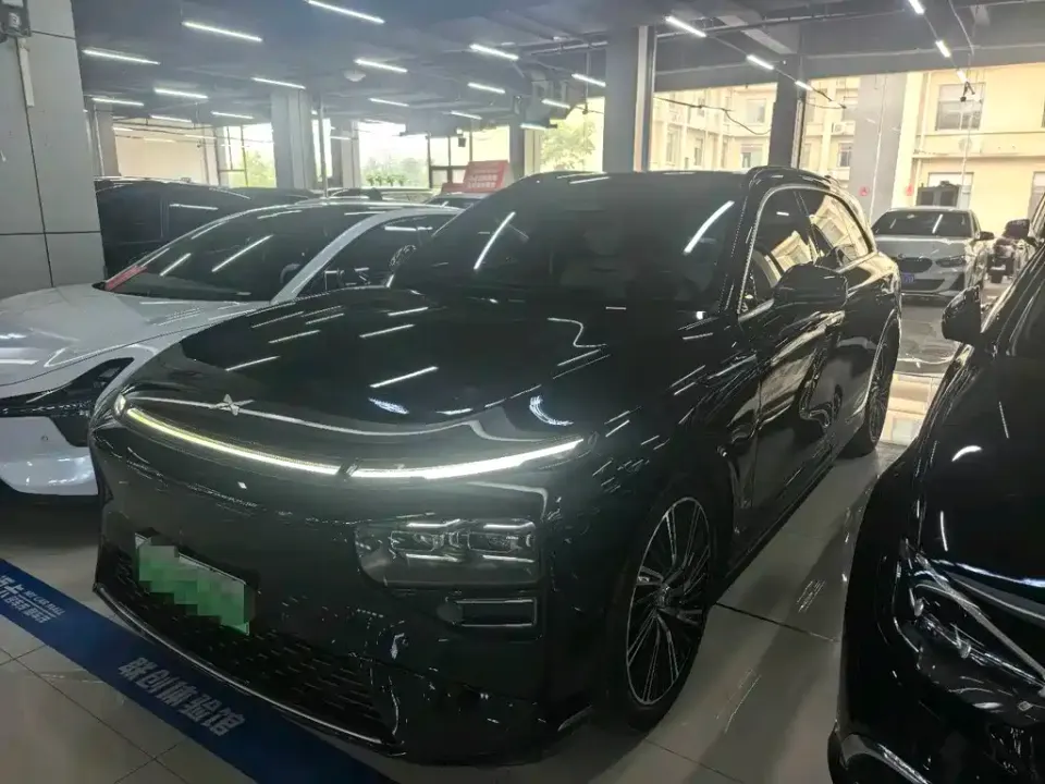 Xpeng G9