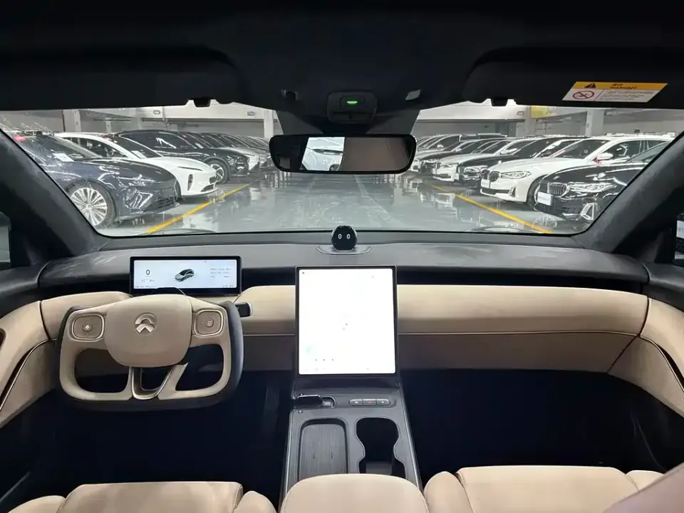 Nio ET5T