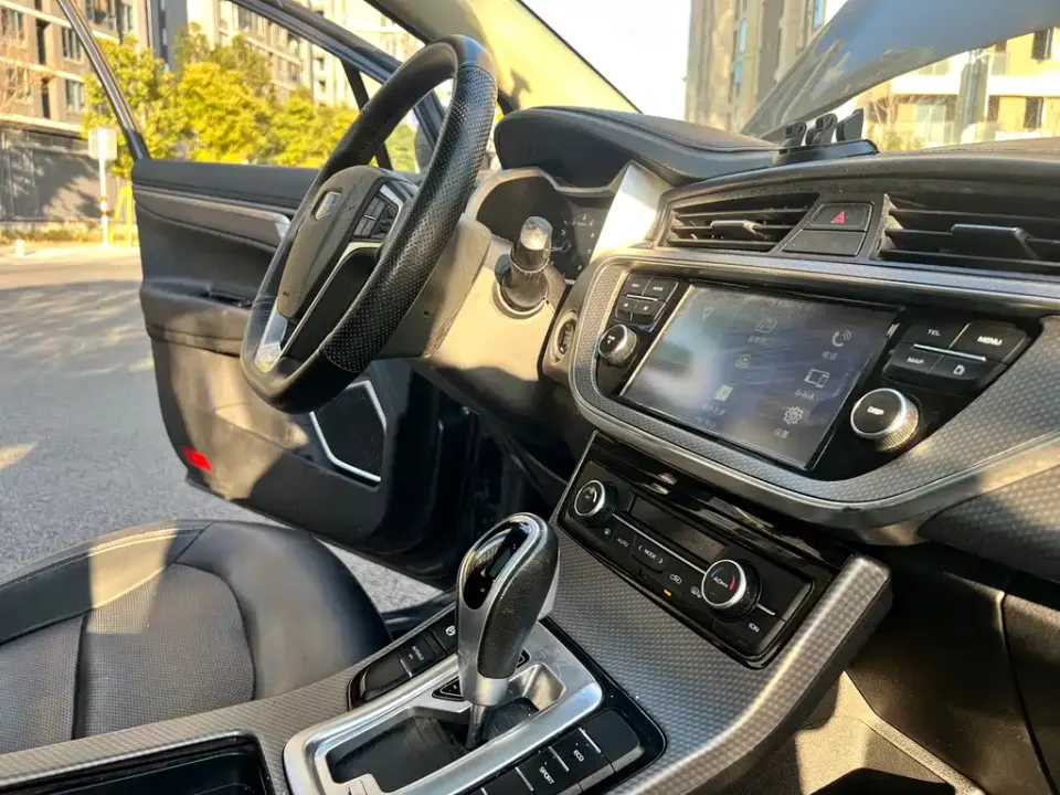 Geely Emgrand GS