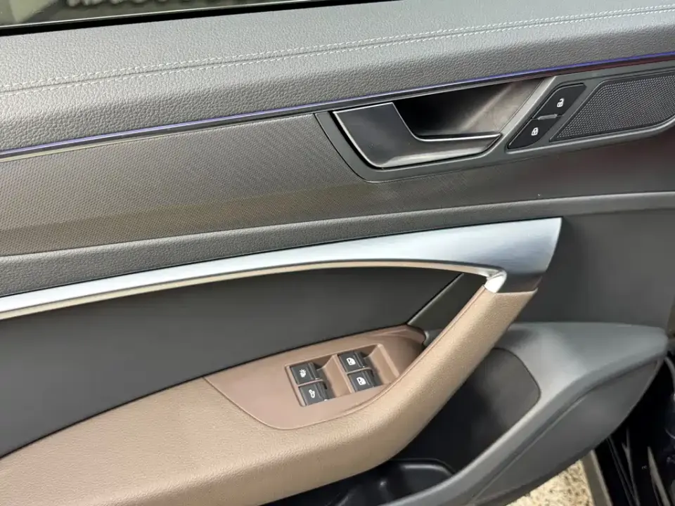 Audi A7L
