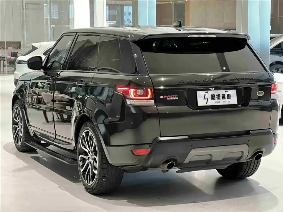 Land Rover Sport