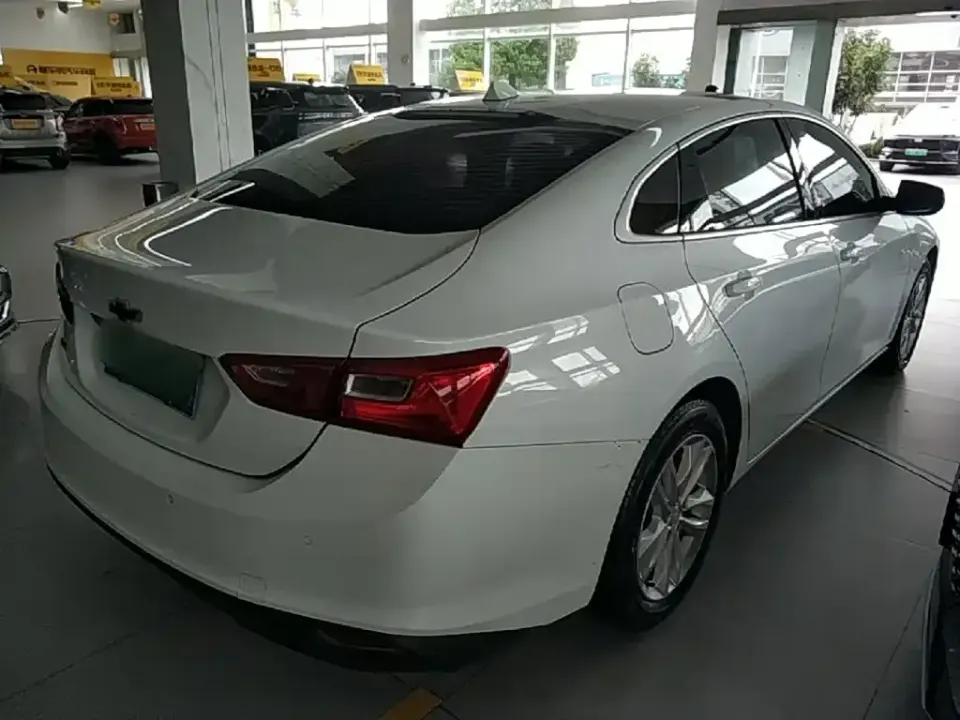 Chevrolet Malibu XL