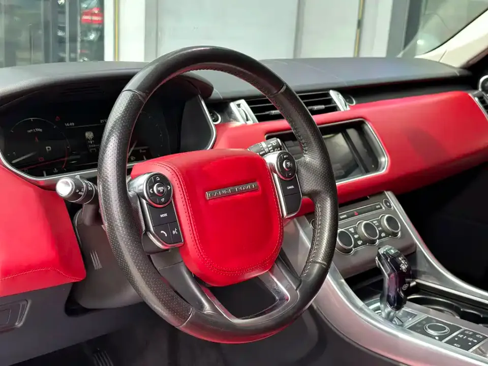 Land Rover Sport