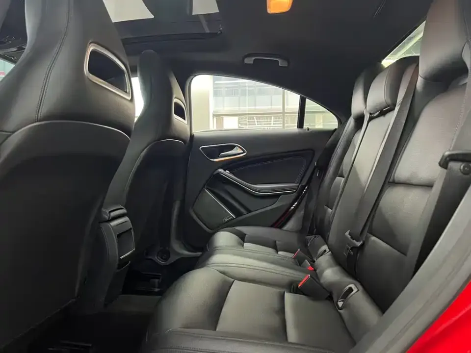 Mercedes-Benz CLA (Import)