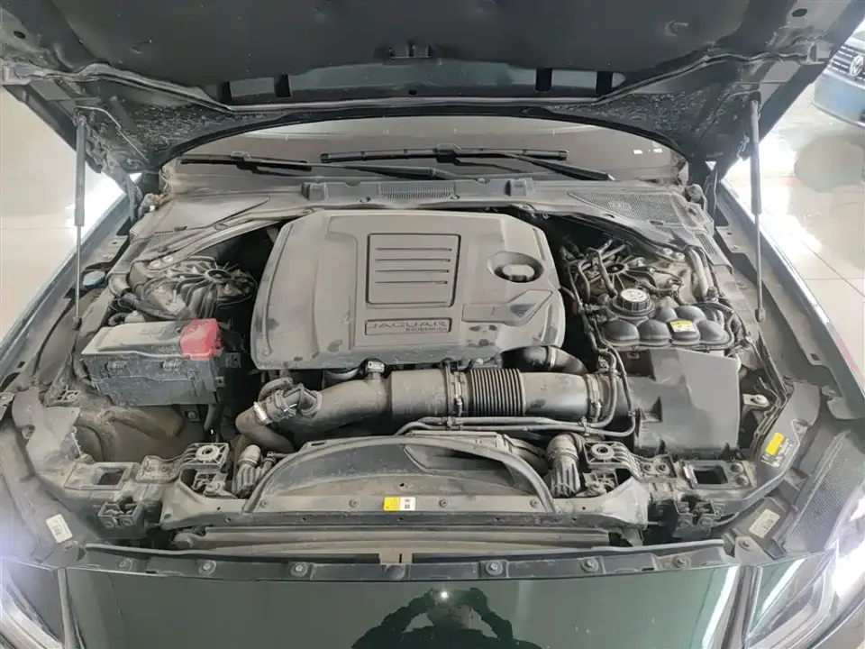 Jaguar XFL