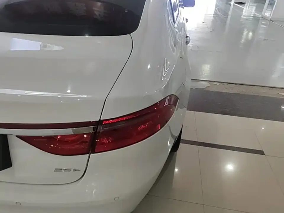 Jaguar XFL
