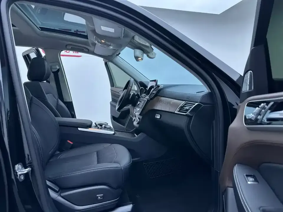 Beijing Off-Road BJ90