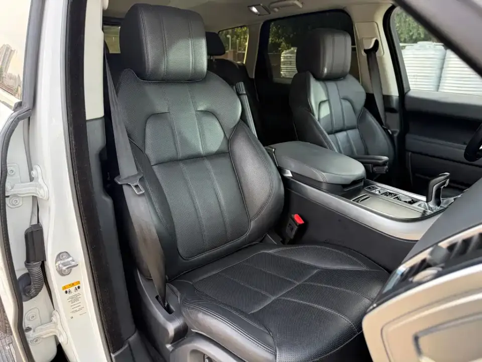 Land Rover Sport