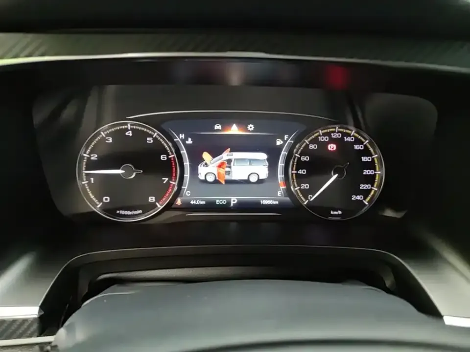 GAC Trumpchi M8
