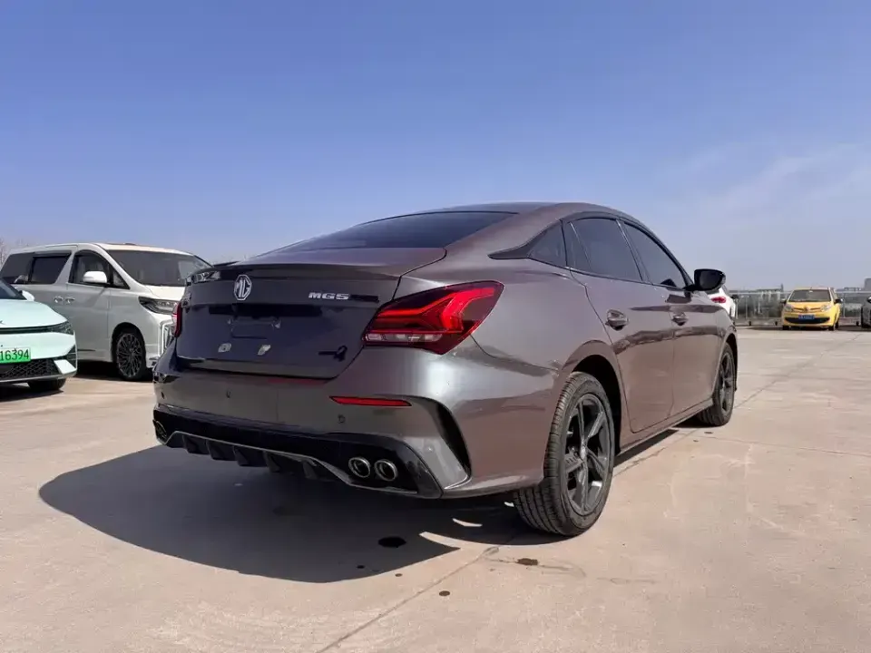MG MG5 Scorpio