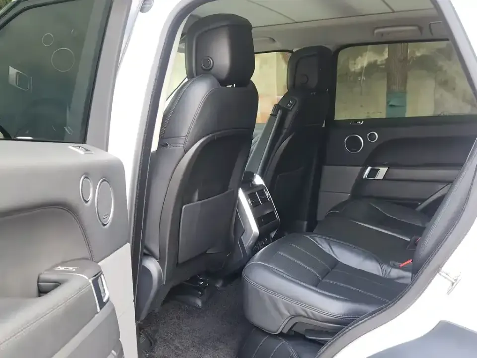 Land Rover Sport