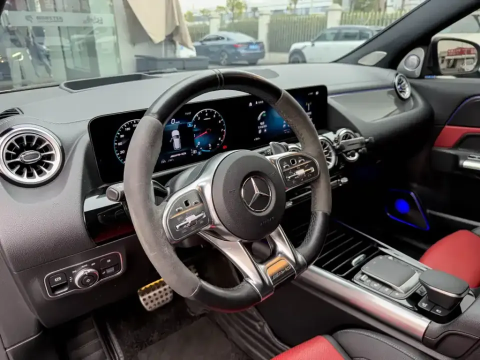 Mercedes-Benz GLA AMG