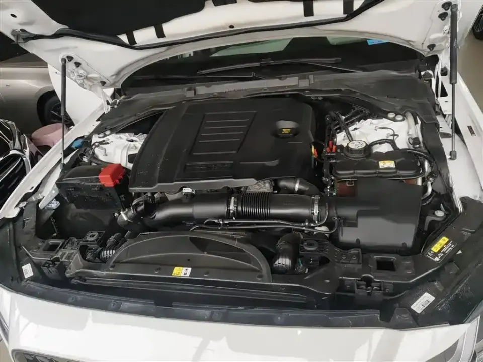 Jaguar XFL