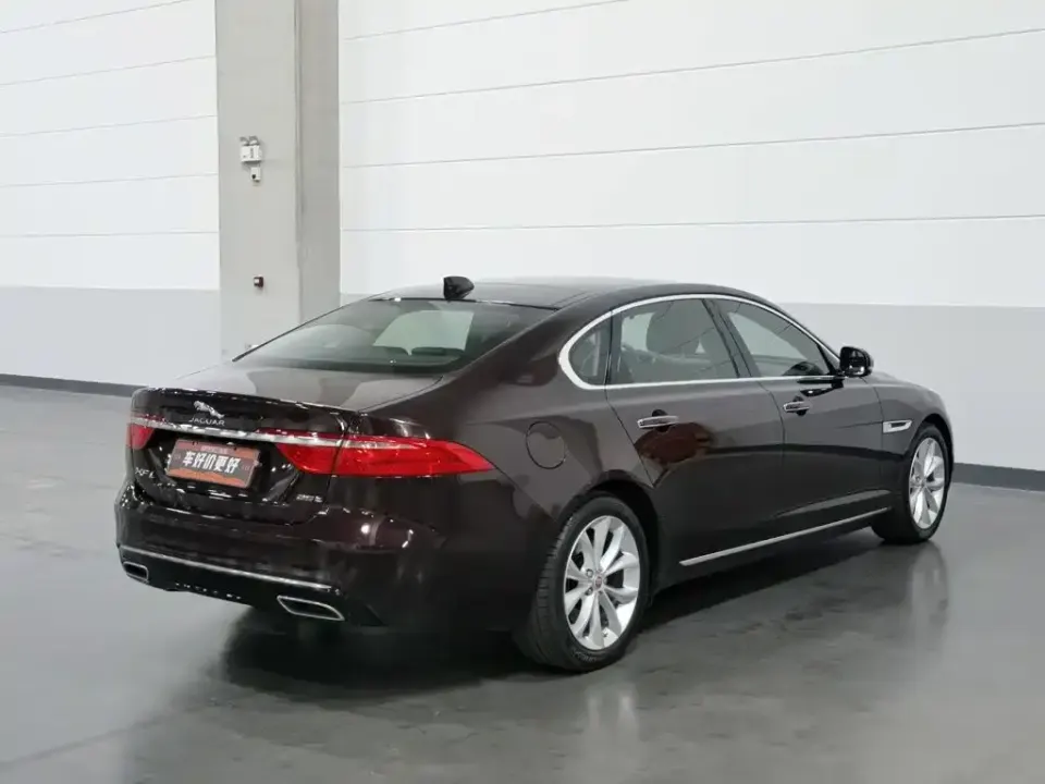 Jaguar XFL