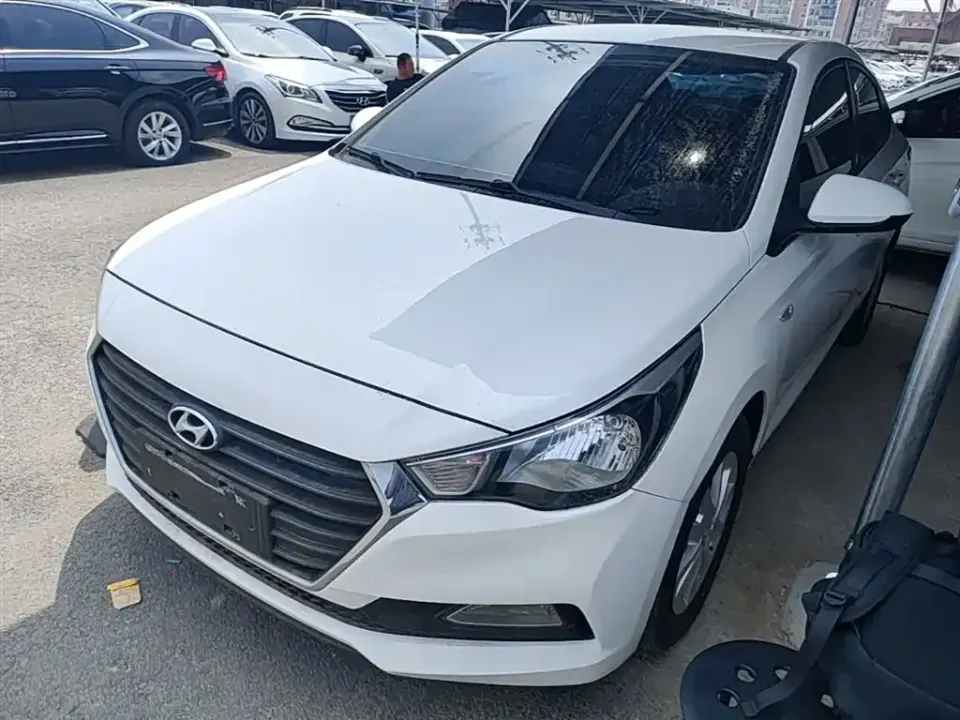 Hyundai Verna