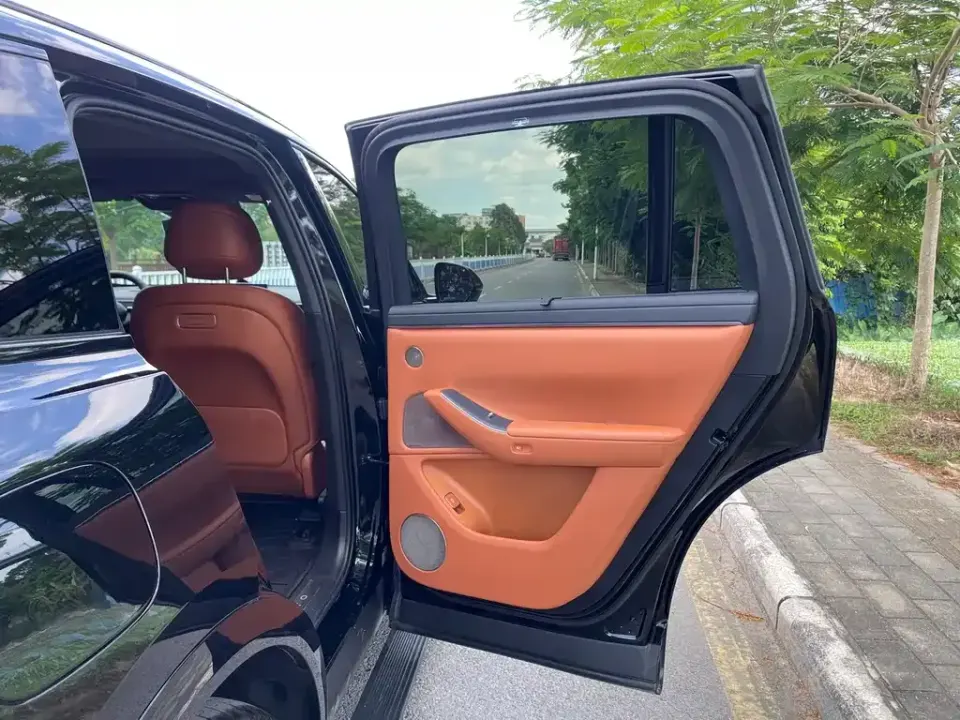 AITO M7