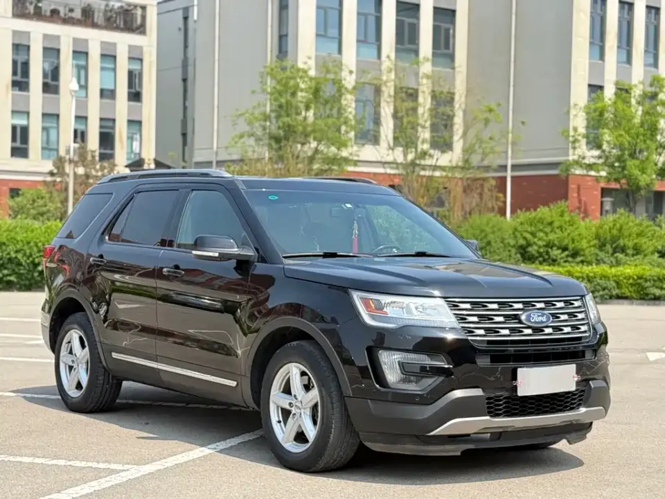 Ford Explorer (Import)