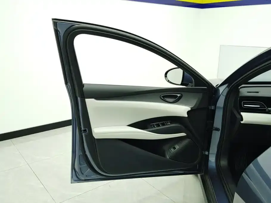 BYD Seal 06