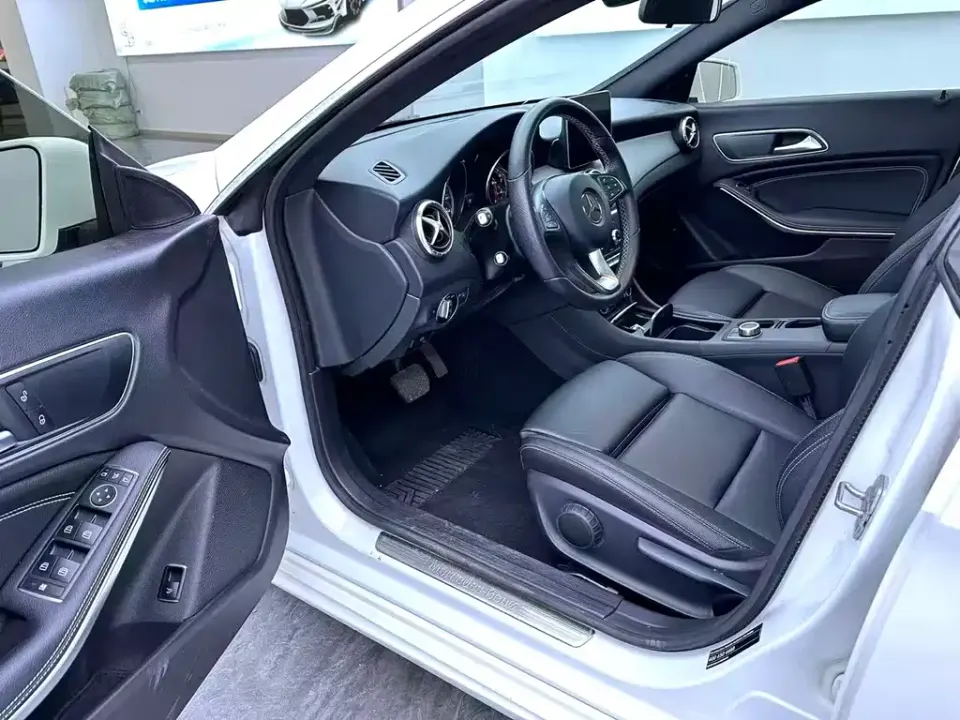 Mercedes-Benz CLA (Import)