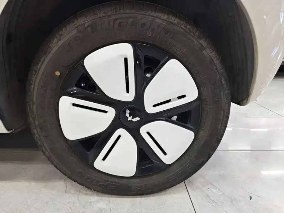 Wuling MINIEV