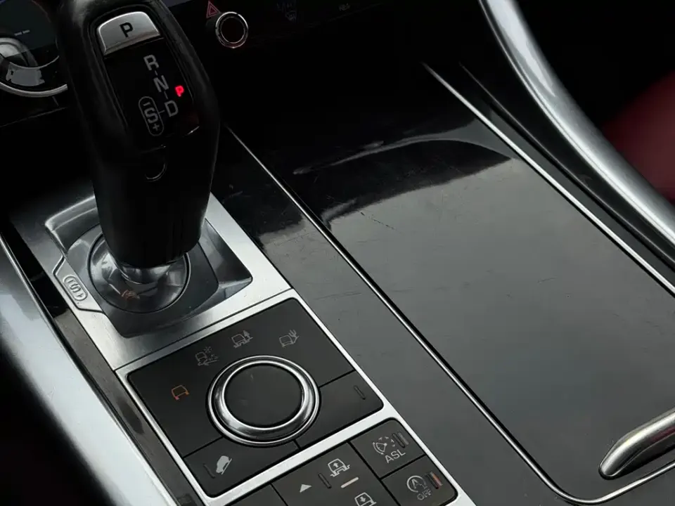 Land Rover Sport