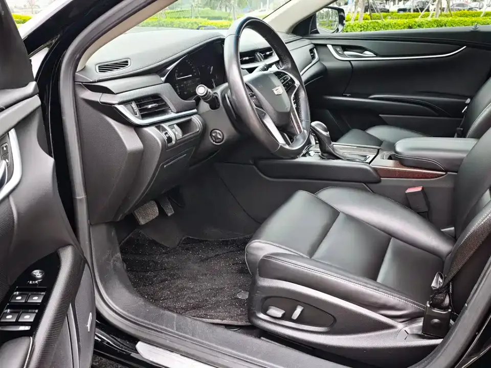 Cadillac XTS