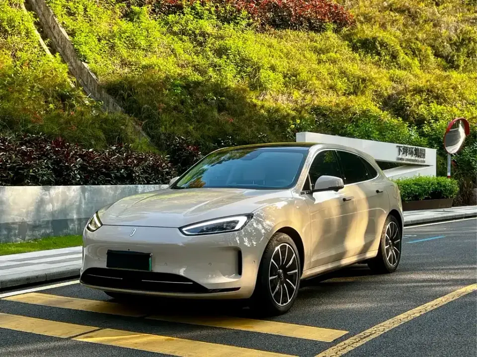AITO AITO M5