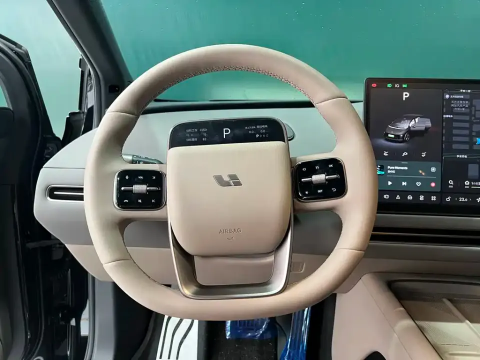 Li Li i6