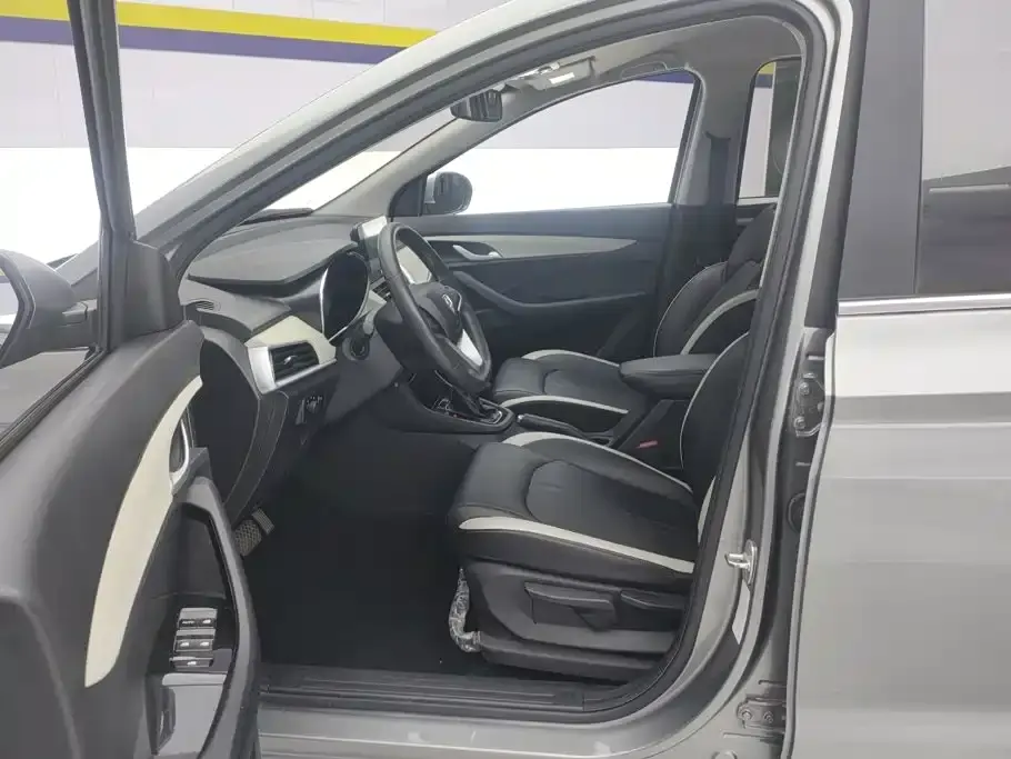 Baojun 360