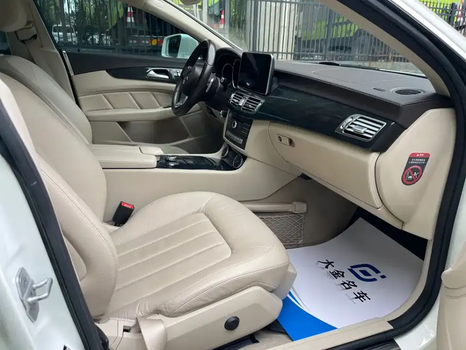 Mercedes-Benz CLS