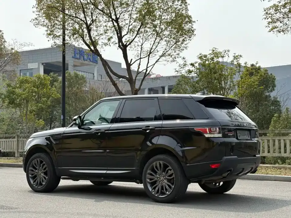 Land Rover Sport