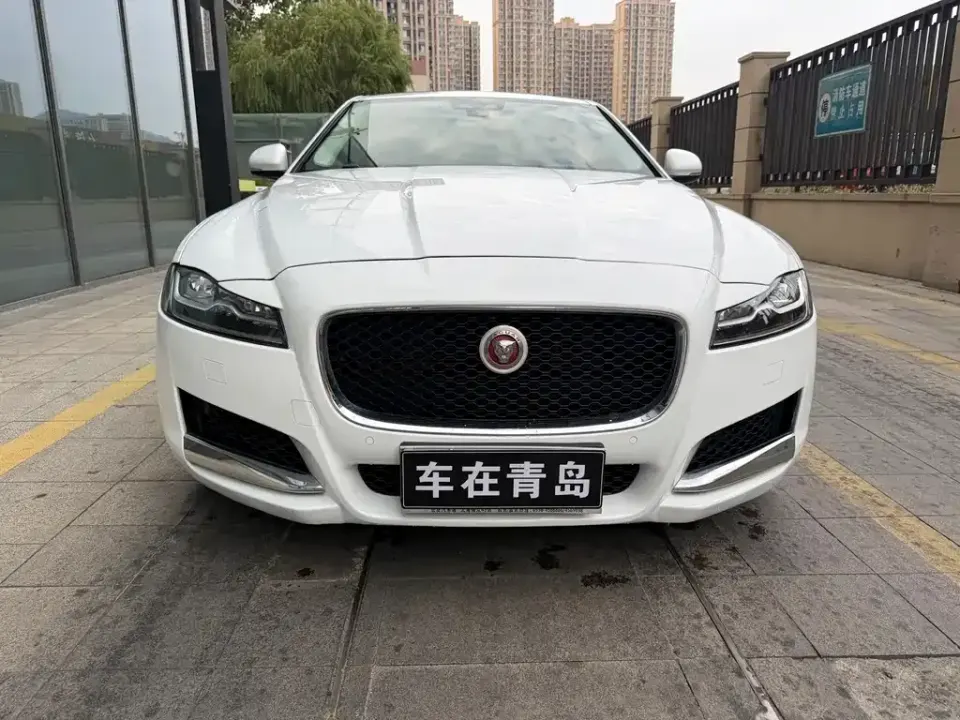 Jaguar XFL