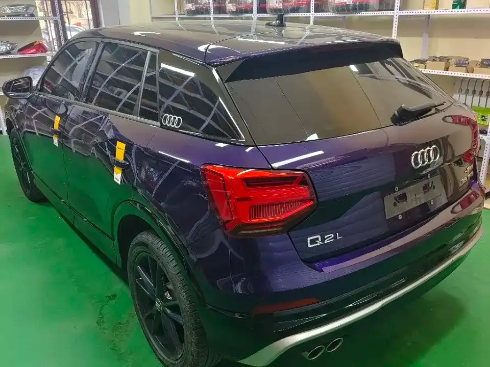 Audi Q2L