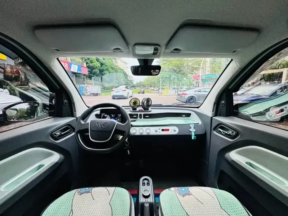 Wuling MINIEV