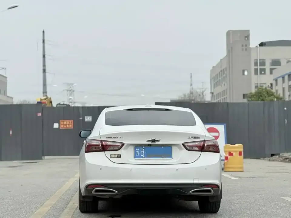 Chevrolet Malibu XL